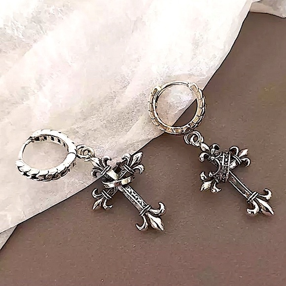 NEW ANTIQUE STERLING SILVER CROSS DESIGN GOTHIC EARRINGS